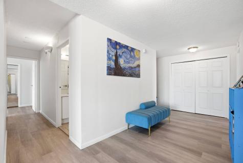 1633 Harmon Cove Tower Secaucus NJ 07094