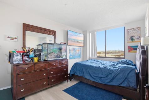 1633 Harmon Cove Tower Secaucus NJ 07094