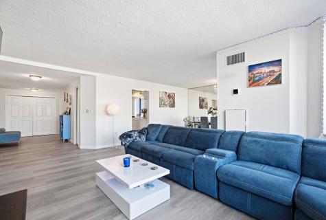 1633 Harmon Cove Tower Secaucus NJ 07094