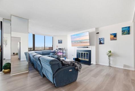 1633 Harmon Cove Tower Secaucus NJ 07094