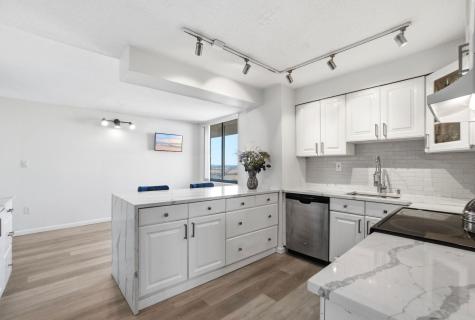 1633 Harmon Cove Tower Secaucus NJ 07094