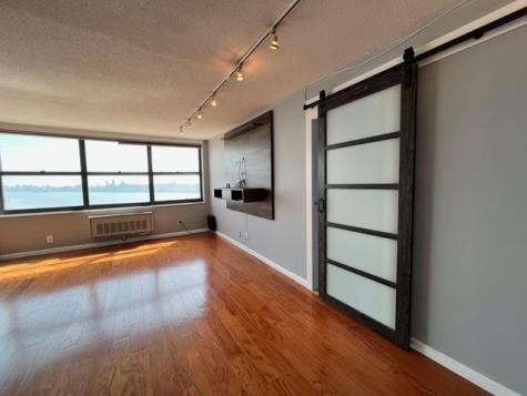7004 Boulevard East Guttenberg NJ 07093