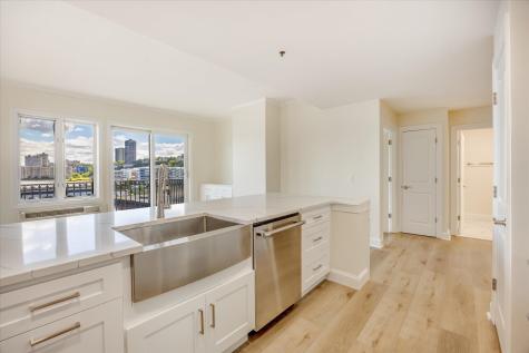 6315 City Place Edgewater NJ 07020