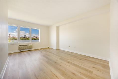 6315 City Place Edgewater NJ 07020