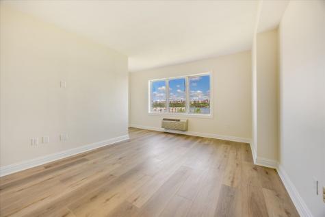 6315 City Place Edgewater NJ 07020