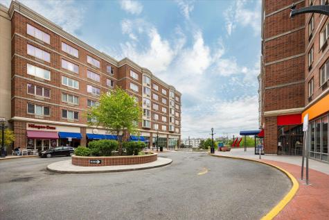 6315 City Place Edgewater NJ 07020