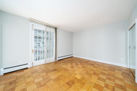 202 Shearwater Court West Jersey City NJ 07305