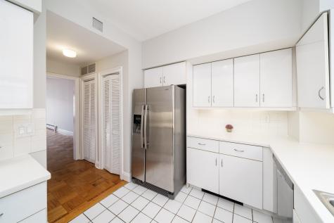 202 Shearwater Court West Jersey City NJ 07305