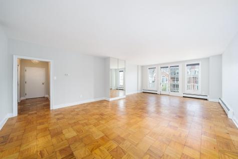 202 Shearwater Court West Jersey City NJ 07305