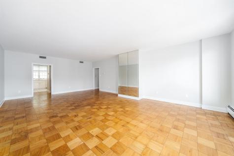 202 Shearwater Court West Jersey City NJ 07305