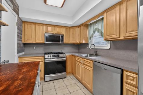 87 West 9th Street Bayonne NJ 07002