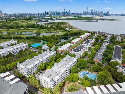 4 Constellation Place Jersey City NJ 07305