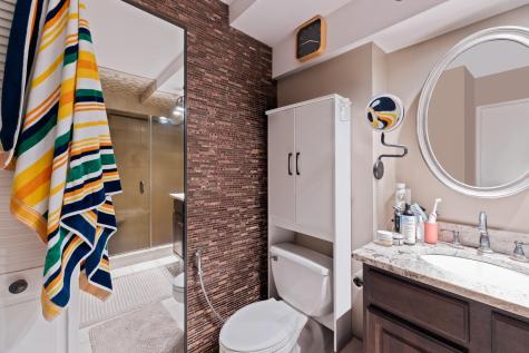 719 Harmon Cove Tower Secaucus NJ 07094