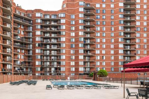 719 Harmon Cove Tower Secaucus NJ 07094