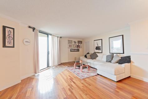 719 Harmon Cove Tower Secaucus NJ 07094