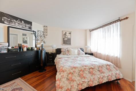 719 Harmon Cove Tower Secaucus NJ 07094