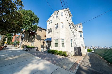916 Palisade Avenue Union City NJ 07087