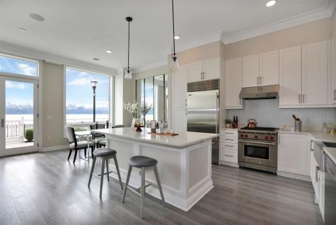 3 Somerset Lane Edgewater NJ 07020