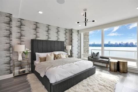 3 Somerset Lane Edgewater NJ 07020