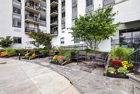 100 Manhattan Avenue Union City NJ 07087
