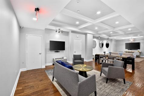 100 Manhattan Avenue Union City NJ 07087