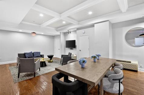 100 Manhattan Avenue Union City NJ 07087