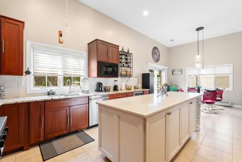 88 Myrtle Avenue Edgewater NJ 07020