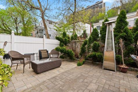 88 Myrtle Avenue Edgewater NJ 07020