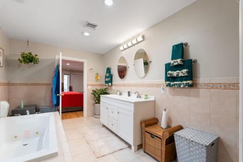 88 Myrtle Avenue Edgewater NJ 07020