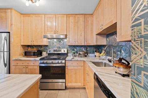 6040 Boulevard East West New York NJ 07093