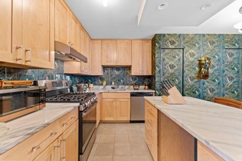 6040 Boulevard East West New York NJ 07093