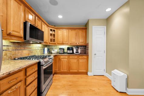 196 Blue Heron Drive Secaucus NJ 07094