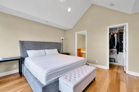 196 Blue Heron Drive Secaucus NJ 07094