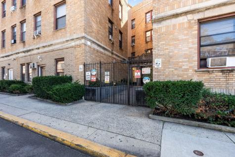 144 Old Bergen Road Jersey City NJ 07305