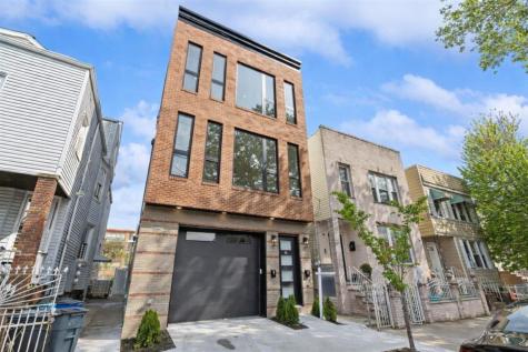 220 Freeman Avenue Jersey City NJ 07306
