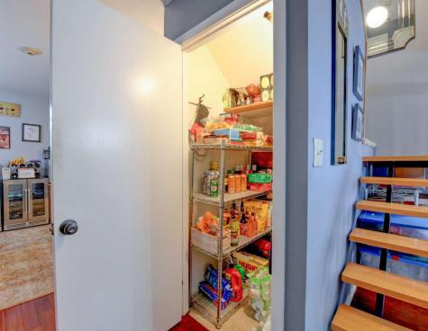 590 Sanderling Court Secaucus NJ 07094