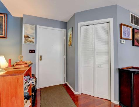 590 Sanderling Court Secaucus NJ 07094