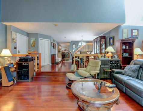 590 Sanderling Court Secaucus NJ 07094