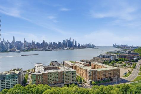6040 Boulevard East West New York NJ 07093