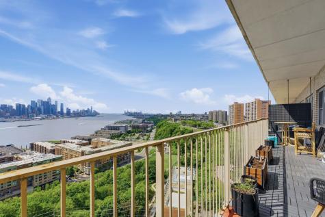 6040 Boulevard East West New York NJ 07093