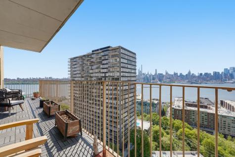 6040 Boulevard East West New York NJ 07093