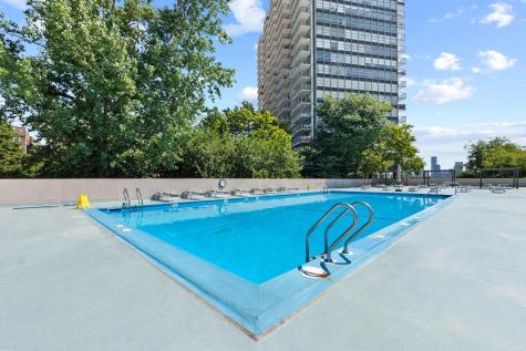 6040 Boulevard East West New York NJ 07093