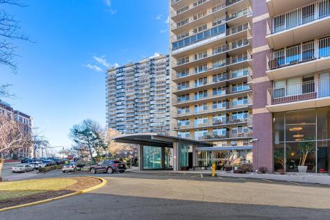 6040 Boulevard East West New York NJ 07093