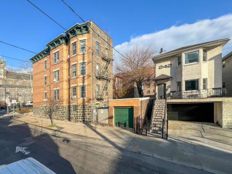 242 Baldwin Avenue Jersey City NJ 07306