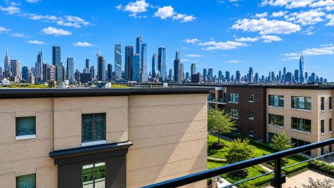 100 Eton Row Weehawken NJ 07086