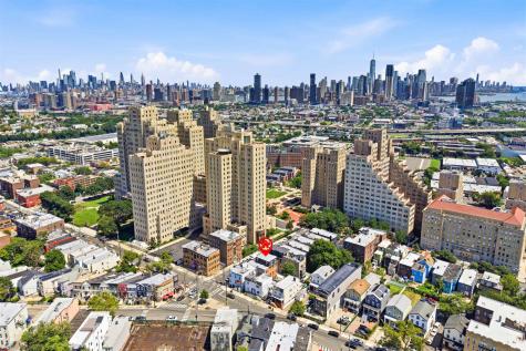 133 Clifton Place Jersey City NJ 07304