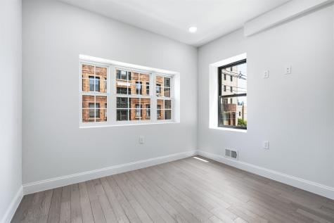 133 Clifton Place Jersey City NJ 07304