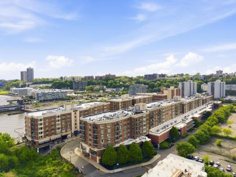 3103 City Place Edgewater NJ 07020-3145