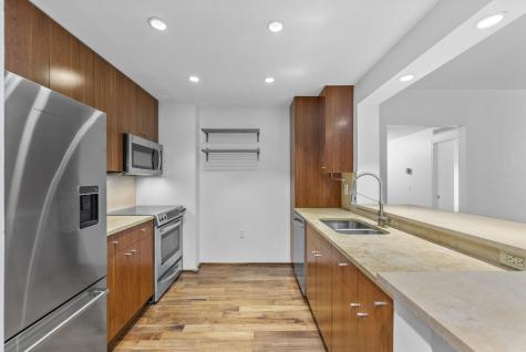 3103 City Place Edgewater NJ 07020-3145
