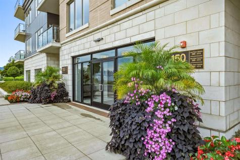 150 Henley Place Weehawken NJ 07086
